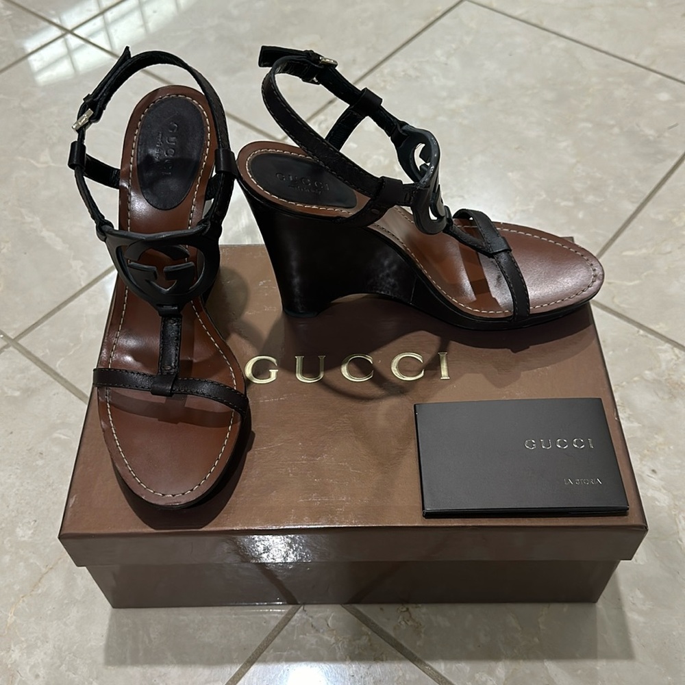 AUTHENTIC Gucci: La Storia Vintage Cocoa Leather Heels - Size 6